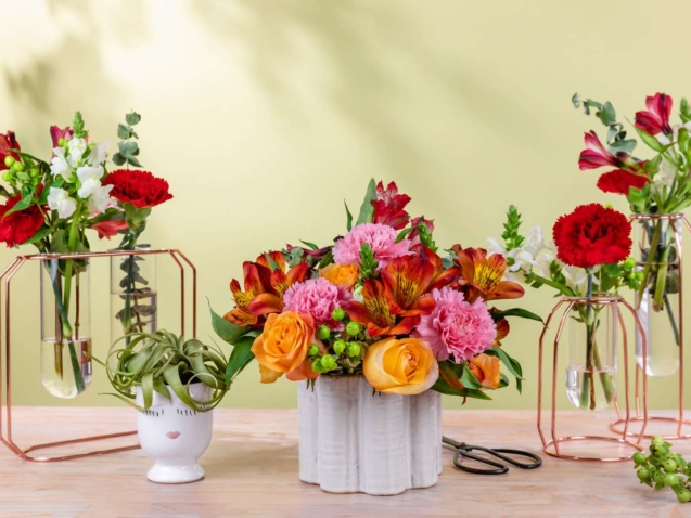 Floral Arrangements with Florists